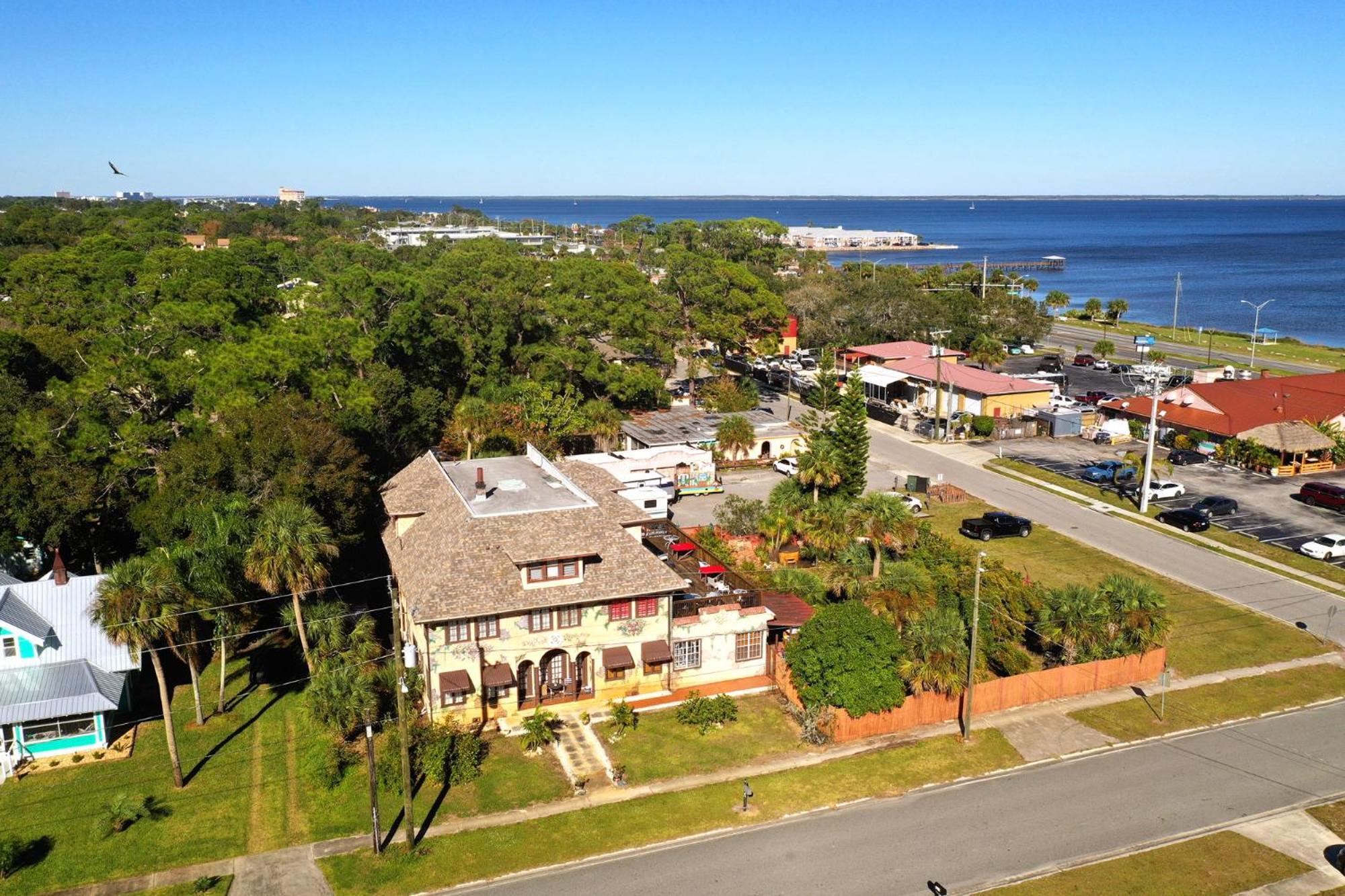 Casa Coquina Del Mar Bed And Breakfast Titusville Bagian luar foto